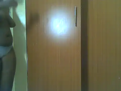 Sexydolly16 webcam