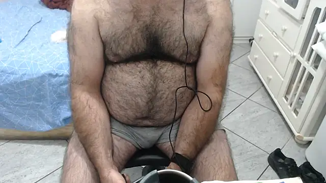 MysterBearMG webcam