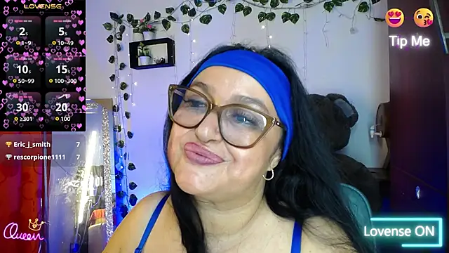 Gia_Nahomi webcam