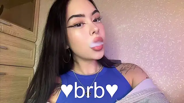 baby__kim webcam