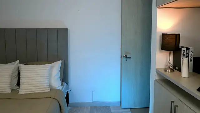 owen-pierces webcam