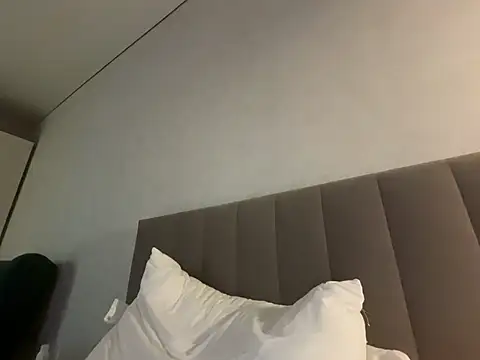 GoldenSexySky webcam
