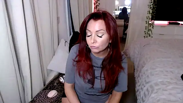 AngeleyesUK webcam