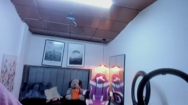 Miyu_Komori webcam