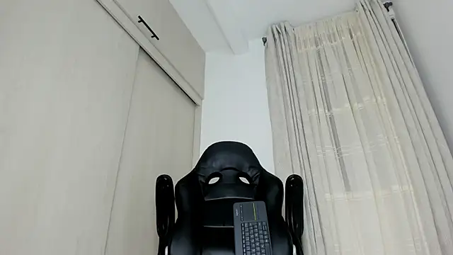 Biscuit_oliva webcam