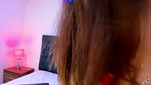 VictoriaRouge_ webcam