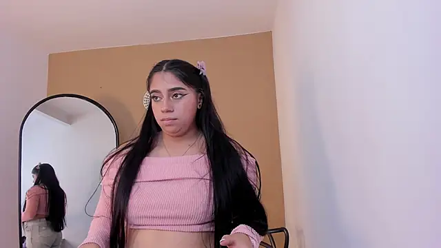luna_cute__ webcam