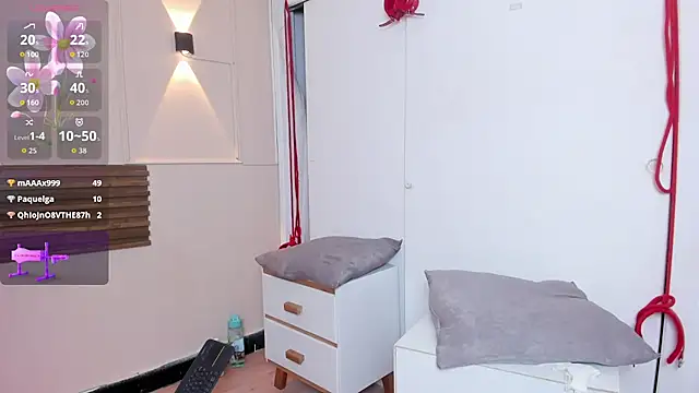 mia_gold_ webcam