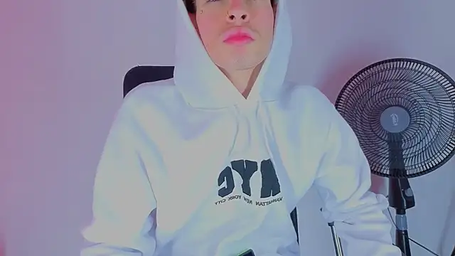 nova_salvatore webcam