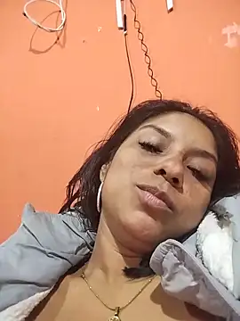 AngelicaStorms webcam