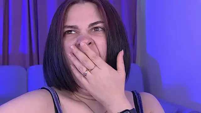AdrianaToress webcam