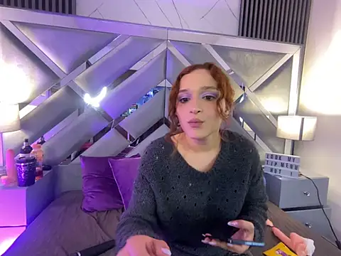 leahluna webcam