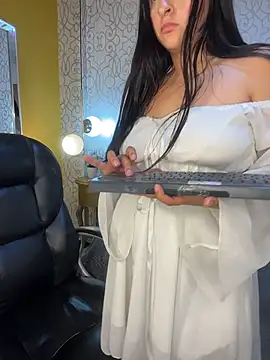 Maggiee_1 webcam