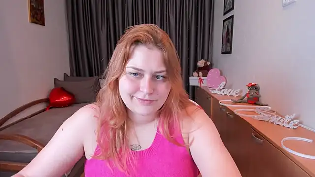NoraLiin webcam