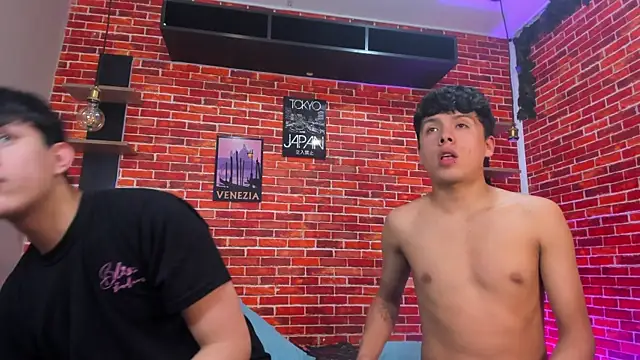 Hoot_boyss_ webcam