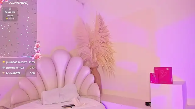 SelenaRogers webcam