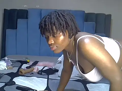 melanin_moon webcam