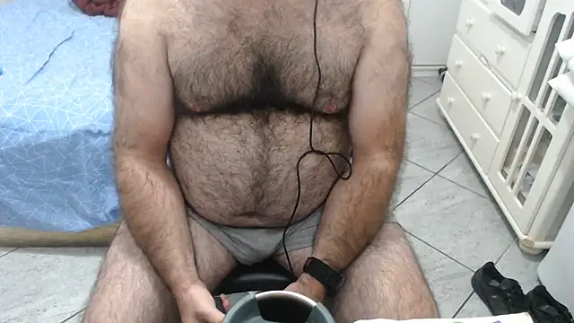 MysterBearMG webcam