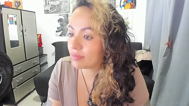 joan-star webcam