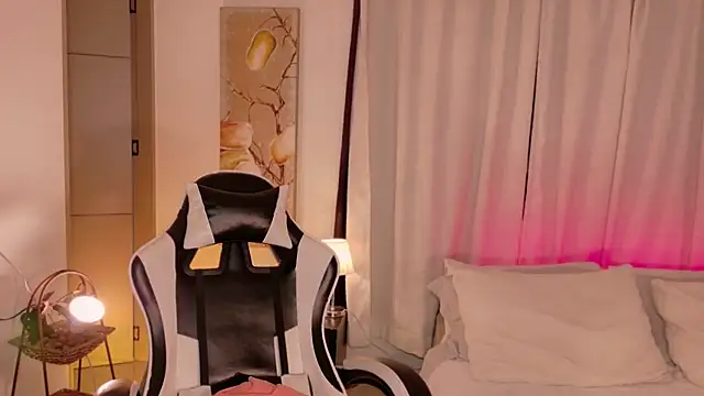 ChloeMoreti webcam