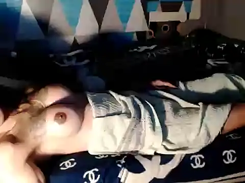 Trish_CurveCock webcam