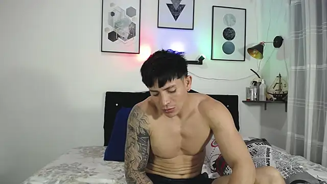 Thomas_and_lyan webcam