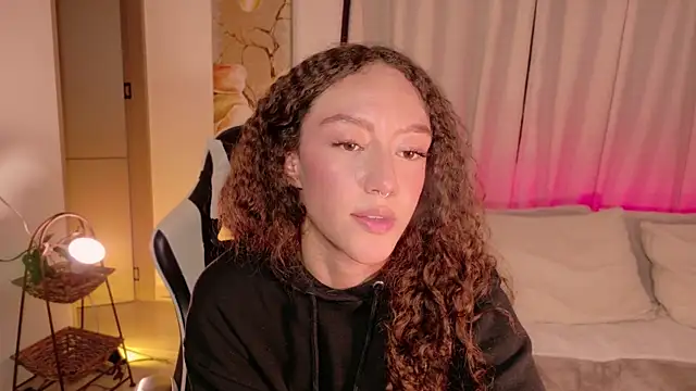 ChloeMoreti webcam
