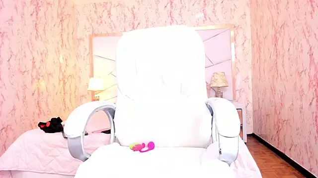 Emily_Whinfre webcam