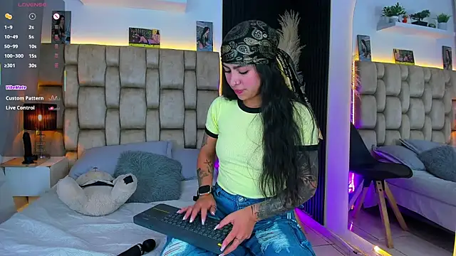 little_sophie18 webcam