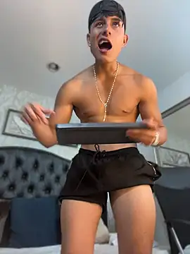 lander_cruz - Lander_Cruz's free webcam - UK Sex Cams
