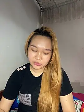 Almira6868 webcam