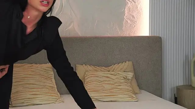 misssophiee_ (F young) - intense pleaure for my pussy
