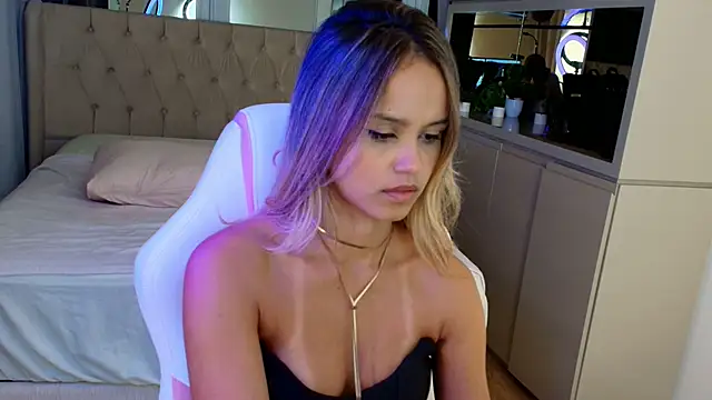 Stacy_Tyler webcam