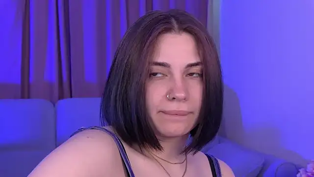 AdrianaToress live cam on StripChat