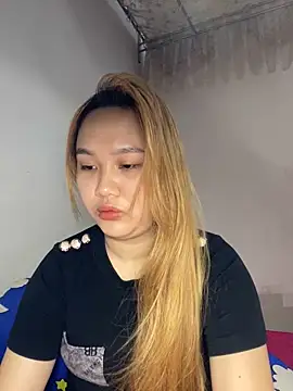 Almira6868 webcam