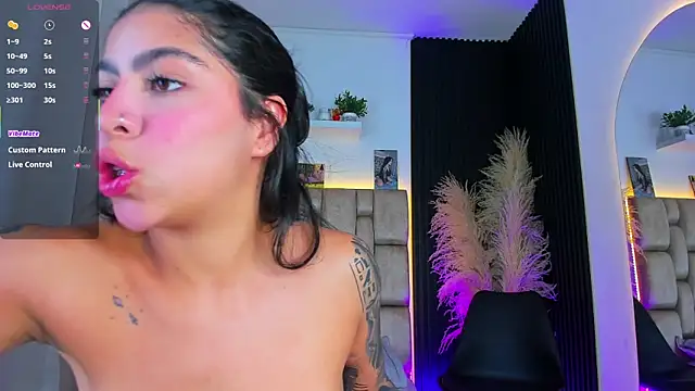little_sophie18 webcam