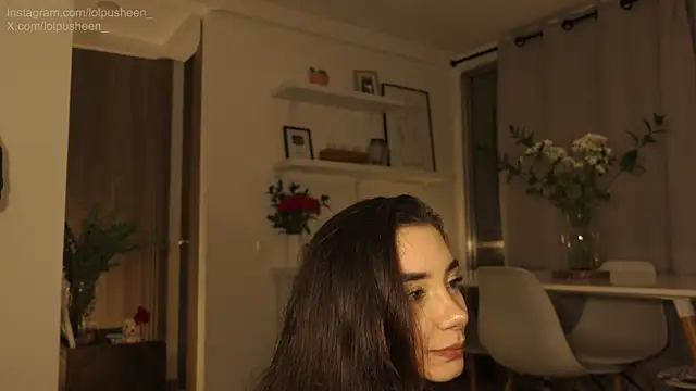 JulietteDee live cam on StripChat
