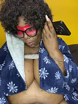 BoobsQueeen
