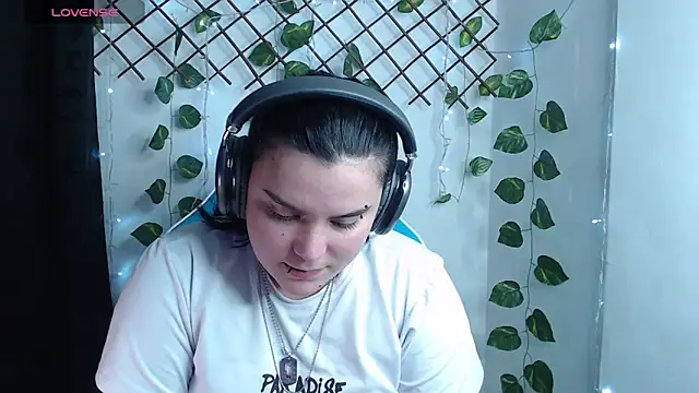 Nika_1_ webcam