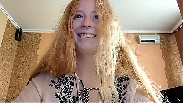 KateVibe_01 webcam