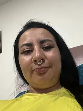 Abril_Luv webcam