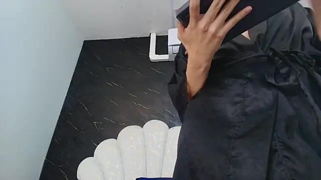 kissme_luna webcam