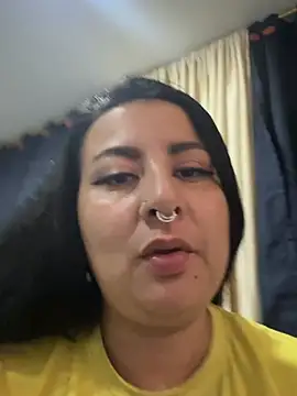 Abril_Luv webcam
