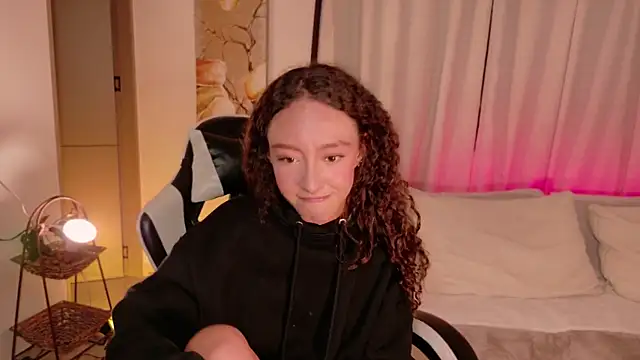 ChloeMoreti webcam