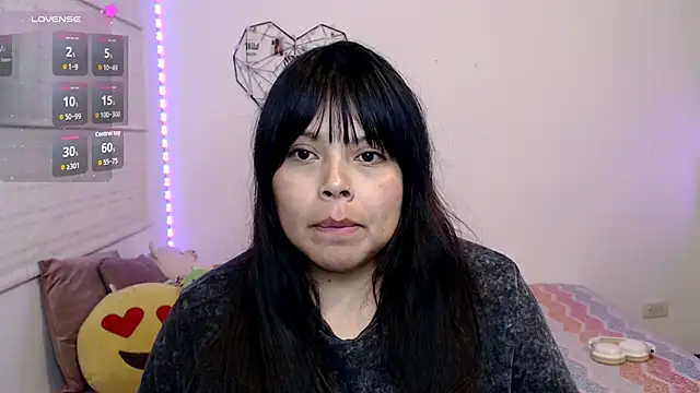 EllieMoonX webcam