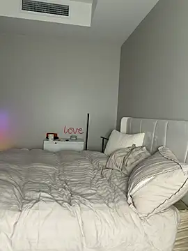 juliasweettits live sex cam