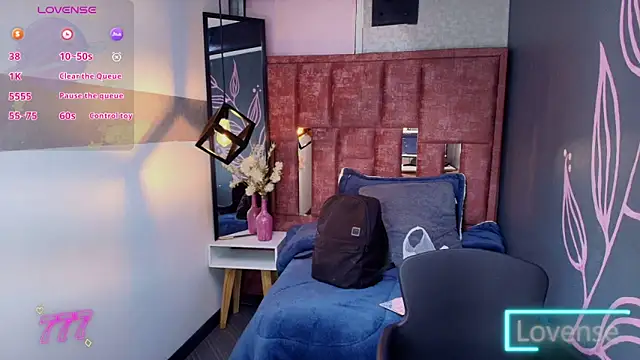 Kiara_Fox__
