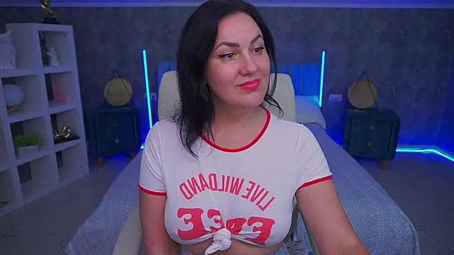 VelvetLuck webcam
