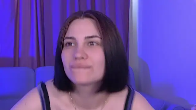 AdrianaToress webcam