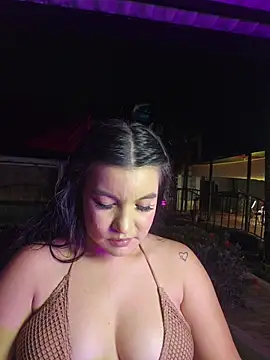 Pretty_Julieta webcam